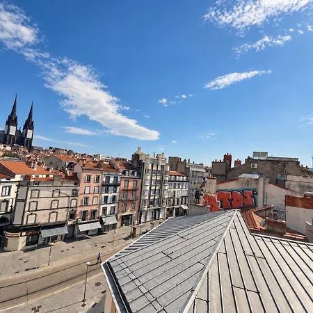 Appartement Loft Sous Les Toits En Centre-ville *